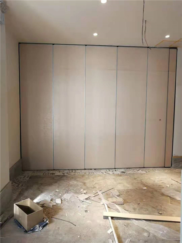 移动屏风