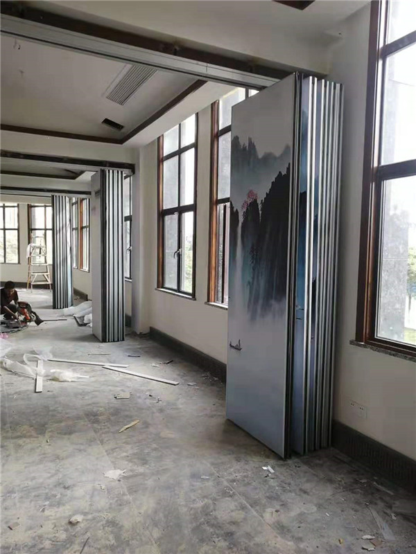 移动屏风