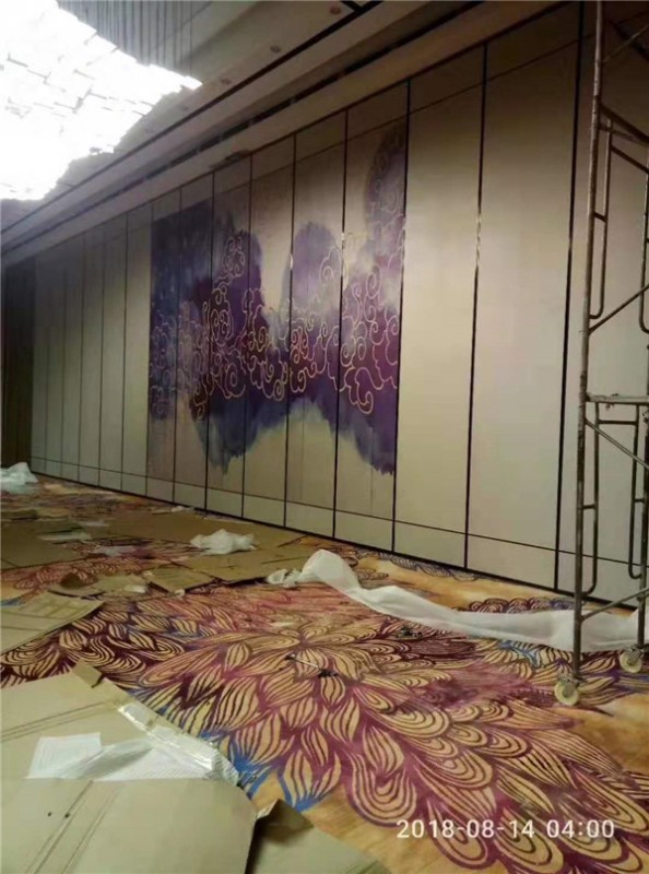 移动屏风